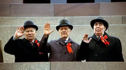 Стар… стар… суперстар… “Проповедники демократии” погрязают в геронтократии