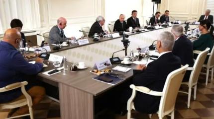 «Ситуация может ещё измениться»: Киеву указали путь к спасению страны «Ситуация может ещё измениться»: Киеву указали путь к спасению страны