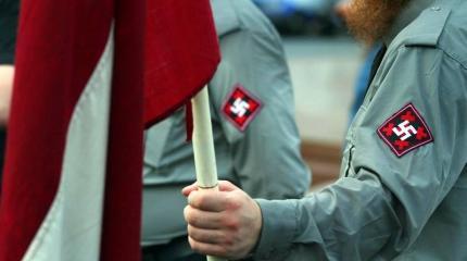 Неонацисты в Латвии стремительно захватывают власть Неонацисты в Латвии стремительно захватывают власть