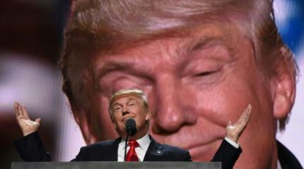 Дональд Трамп начал сдавать своих Дональд Трамп начал сдавать своих