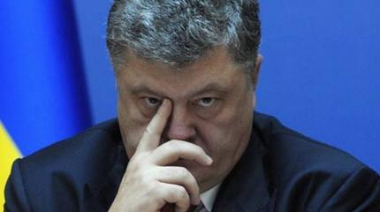 При каких обстоятельствах Порошенко введет военное положение на Украине