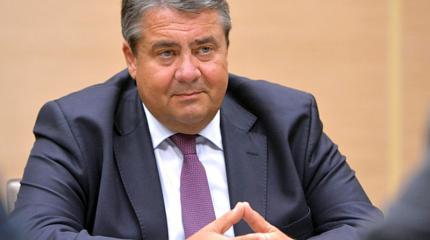 Зигмар Габриэль: Конфликт на Украине без США и России не решить Зигмар Габриэль: Конфликт на Украине без США и России не решить