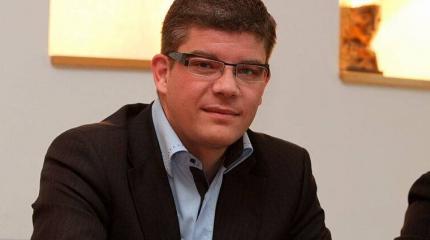 Сенатор Перрен посоветовал НАТО не впадать в антироссийскую одержимость Сенатор Перрен посоветовал НАТО не впадать в антироссийскую одержимость