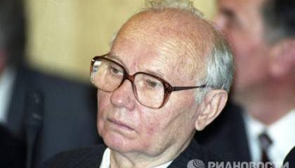 Что сегодня посоветовал бы экс-глава КГБ Крючков для обуздания "пятой колонны"? Что сегодня посоветовал бы экс-глава КГБ Крючков для обуздания "пятой колонны"?