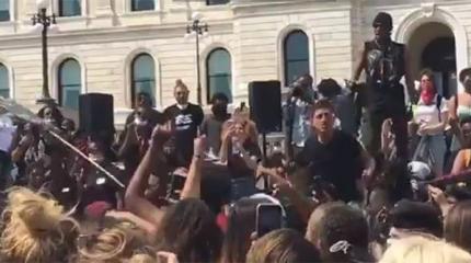 Одна методичка на всех — майдан в США уже заскакал Одна методичка на всех — майдан в США уже заскакал