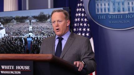 Пресс-секретарь США Шон Спайсер - новый чемпион по политическим ляпам Пресс-секретарь США Шон Спайсер - новый чемпион по политическим ляпам