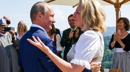 Ось Москва — Вена не только жива, но и активно действует Ось Москва — Вена не только жива, но и активно действует