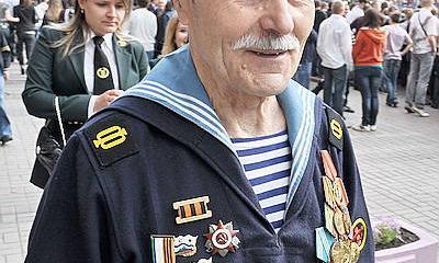 С Днём Победы! Отряхните прах лжи со своих ног...