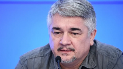 Ищенко: Сербия находится в сложной ситуации из-за давления Запада Ищенко: Сербия находится в сложной ситуации из-за давления Запада