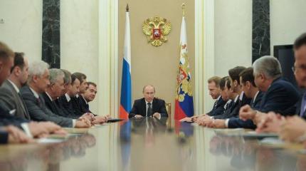 Либеральное правительство России играет против Путина Либеральное правительство России играет против Путина