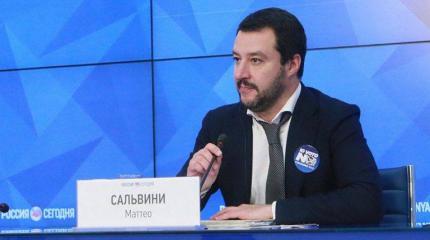 МИД Украины: Сальвини оскорбляет «революцiю гiдностi»! МИД Украины: Сальвини оскорбляет «революцiю гiдностi»!