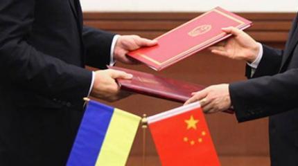 Киев обсуждает с Пекином введение миротворцев в Донбасс