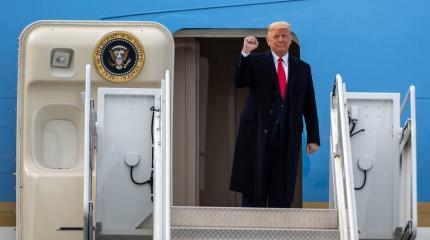 Трамп вновь лидирует среди политиков-республиканцев в качестве потенциального кандидата в президенты США Трамп вновь лидирует среди политиков-республиканцев в качестве потенциального кандидата в президенты США