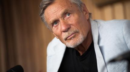 Артист Александр Михайлов ответил «клеймо»: Да, я колорад Артист Александр Михайлов ответил «клеймо»: Да, я колорад