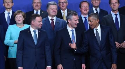 Украина: саммит НАТО, коллекторы-атошники, польский удар по бандеровщине Украина: саммит НАТО, коллекторы-атошники, польский удар по бандеровщине