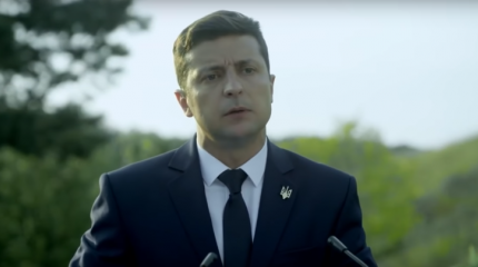 Зеленский рассказал о первых шагах на посту президента Украины Зеленский рассказал о первых шагах на посту президента Украины