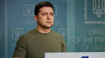 DT: Зеленский пережил несколько неприятных минут из-за газеты Байдена DT: Зеленский пережил несколько неприятных минут из-за газеты Байдена