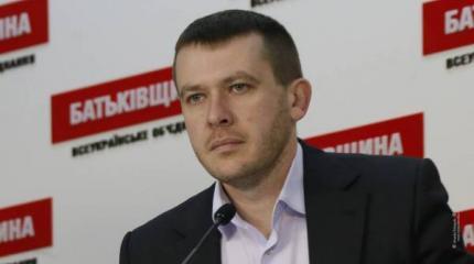 Иван Крулько: Порошенко не может в таком виде подписать проект Конституции Иван Крулько: Порошенко не может в таком виде подписать проект Конституции