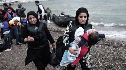 Беженцы могут заставить Европу пойти наперекор США Беженцы могут заставить Европу пойти наперекор США