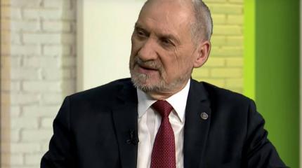 В Польше возмущены расследованием по Смоленской авиакатастрофе В Польше возмущены расследованием по Смоленской авиакатастрофе