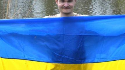 Торговать Родиной с флагом Украины в руках: рабочие будни российской оппозиции