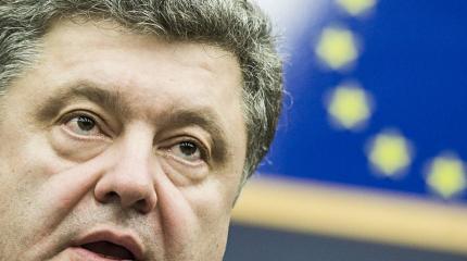 В новогоднюю ночь пранкеры разыграли пьяного Порошенко