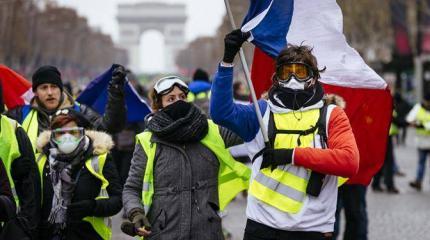 Во Франции начинается европейская революция Во Франции начинается европейская революция