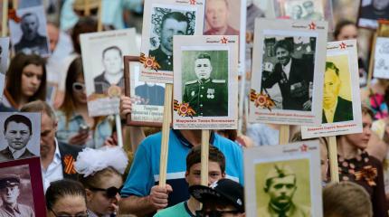 За своих. Как "Бессмертный полк" прижился в городах Европы