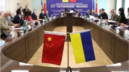 Украина грозит Западу разворотом в сторону Китая Украина грозит Западу разворотом в сторону Китая