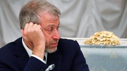 Роман Абрамович поставил британские власти в неудобное положение Роман Абрамович поставил британские власти в неудобное положение