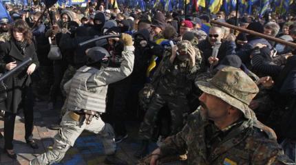 Украину ждут стихийные бунты, саботаж и война «всех против всех» Украину ждут стихийные бунты, саботаж и война «всех против всех»