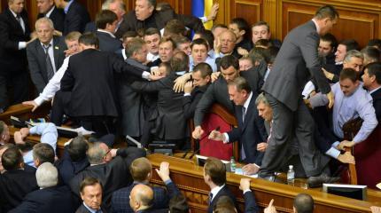Новая фаза кризиса: конфликт властей на Украине вспыхнет с новой силой Новая фаза кризиса: конфликт властей на Украине вспыхнет с новой силой