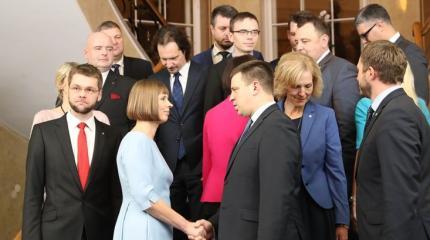Эстония: правительство новое, но в положении неграждан мало что изменилось Эстония: правительство новое, но в положении неграждан мало что изменилось