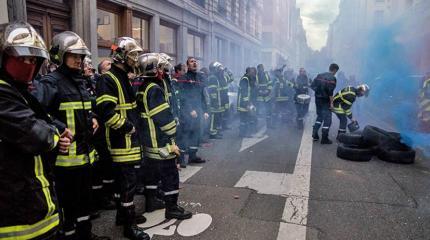 Беспорядки во Франции: англосаксонский след? Беспорядки во Франции: англосаксонский след?