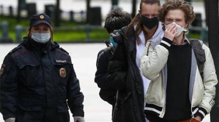 Россиян на новый карантин запрут при росте недовольства и девальвации Россиян на новый карантин запрут при росте недовольства и девальвации