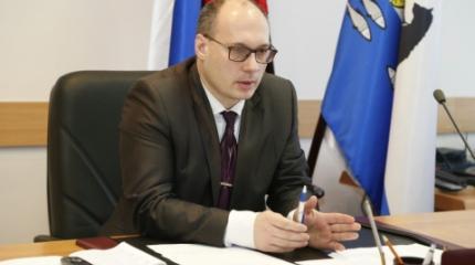 СОБР задержал вице-мэра В.Новгорода за распространение детского порно СОБР задержал вице-мэра В.Новгорода за распространение детского порно
