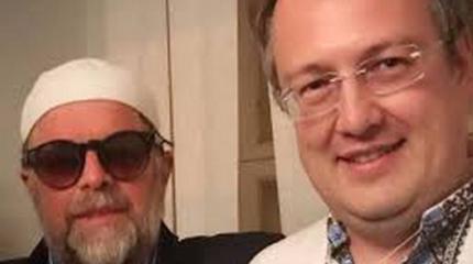 Как воспринимать неоднозначные поступки Бориса Гребенщикова Как воспринимать неоднозначные поступки Бориса Гребенщикова