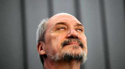 Русофобские «прозрения» польского министра обороны Русофобские «прозрения» польского министра обороны