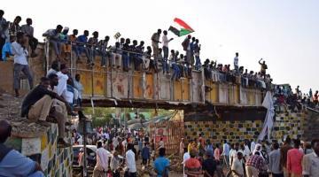 Дипломаты из США, Британии и Нидерландов свергали власть в Судане