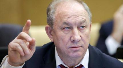 Рашкин: Путину придется ответить за провалы в борьбе с COVID-19 Рашкин: Путину придется ответить за провалы в борьбе с COVID-19