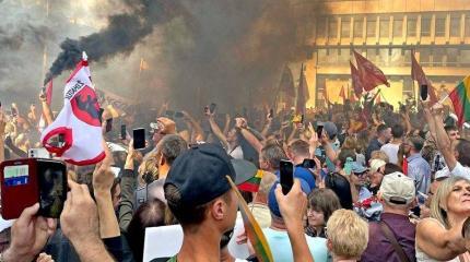«Майдан» в Вильнюсе: Литва дошла до грани социального взрыва «Майдан» в Вильнюсе: Литва дошла до грани социального взрыва