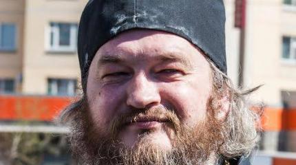 Протоиерей Димитрий Василенков: Нацистская идеология обольщает украинцев Протоиерей Димитрий Василенков: Нацистская идеология обольщает украинцев