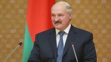 Лукашенко: сменить власть в Белоруссии извне не удастся Лукашенко: сменить власть в Белоруссии извне не удастся