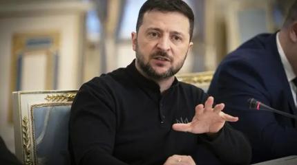Зеленский, требуя от РФ репараций и устрашая терактами, загнал себя в угол Зеленский, требуя от РФ репараций и устрашая терактами, загнал себя в угол