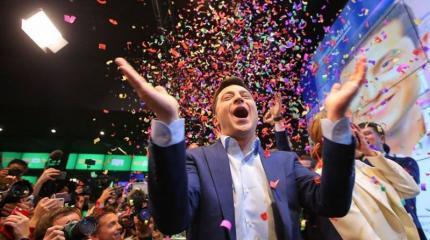 Стабильным курсом Порошенко. Зеленский не оправдал ожиданий общества Стабильным курсом Порошенко. Зеленский не оправдал ожиданий общества