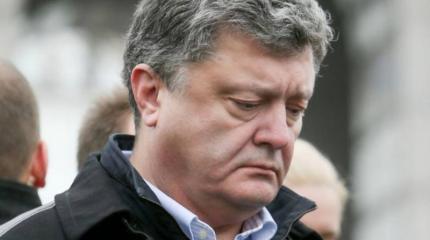 Патологическая жадность: Порошенко годами не меняет обувь Патологическая жадность: Порошенко годами не меняет обувь