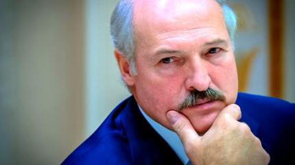 Лукашенко пытается выставить Белоруссию растерзанной жертвой России Лукашенко пытается выставить Белоруссию растерзанной жертвой России