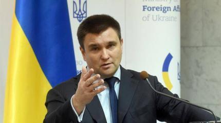 В Киеве опасаются сепаратной сделки Запада и России по Донбассу В Киеве опасаются сепаратной сделки Запада и России по Донбассу