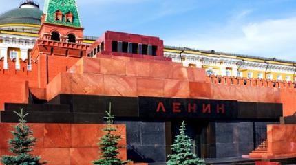 Похоронить Ленина и забыть про социализм? Похоронить Ленина и забыть про социализм?