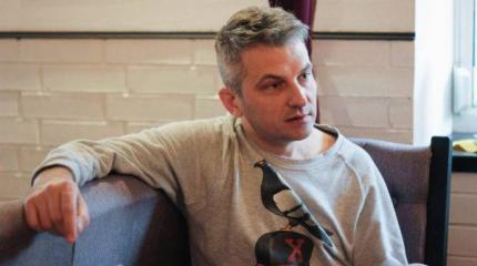 Скандал со Скрыпиным получил развитие: стюардесса чешет на мове Скандал со Скрыпиным получил развитие: стюардесса чешет на мове